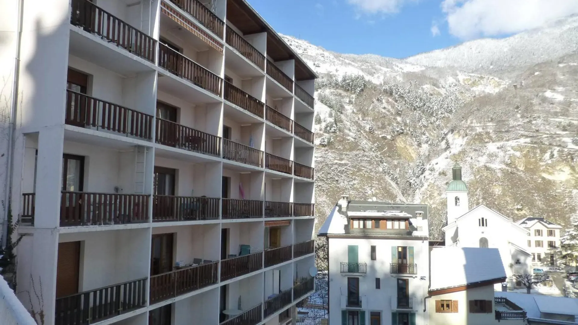 Apartment Studio Central Avec Balcon, Parking Et Lave-Vaisselle - Fr-1-512-134 Brides-les-Bains