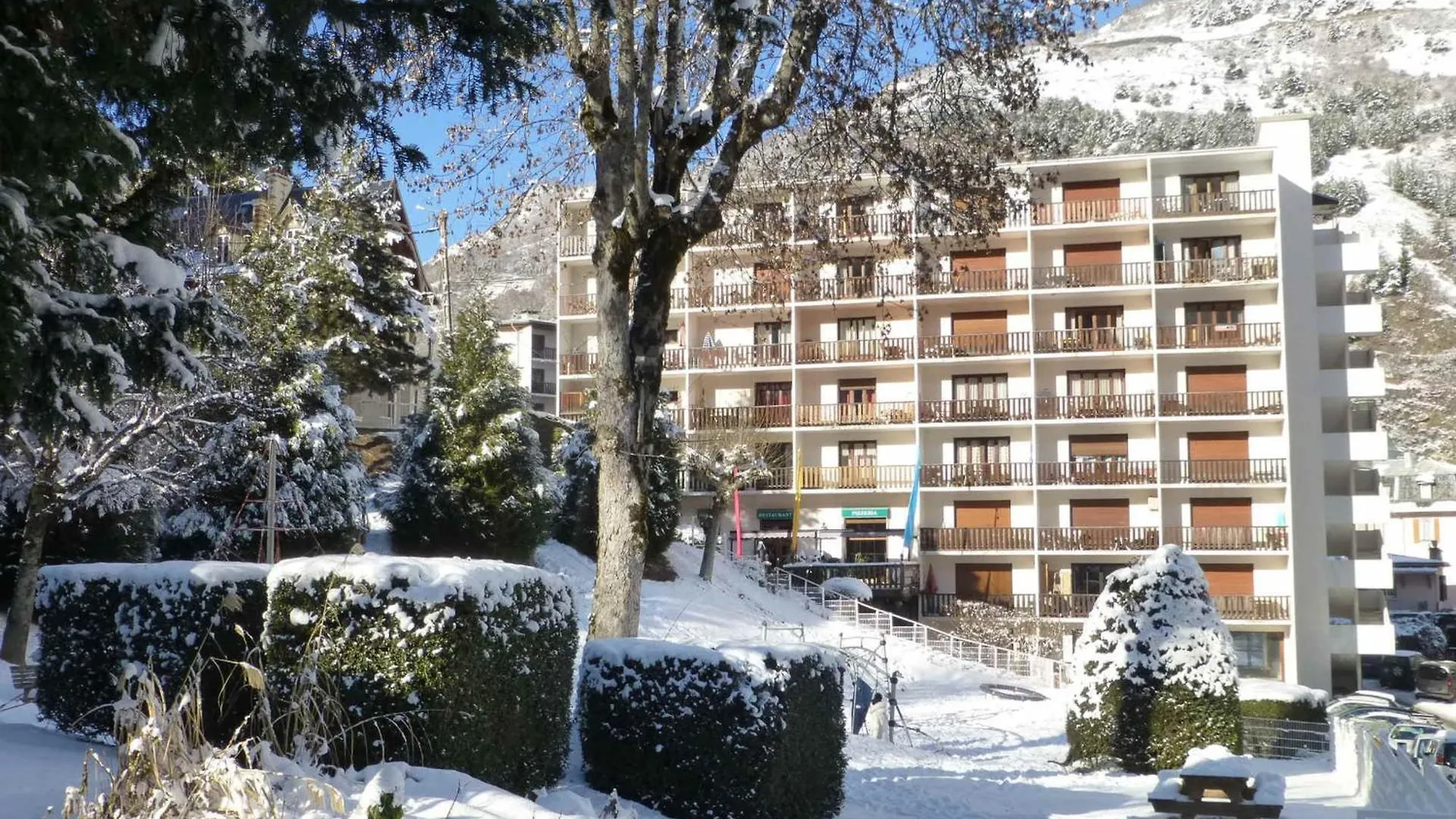Studio Central Avec Balcon, Parking Et Lave-Vaisselle - Fr-1-512-134 Brides-les-Bains 0*,  France
