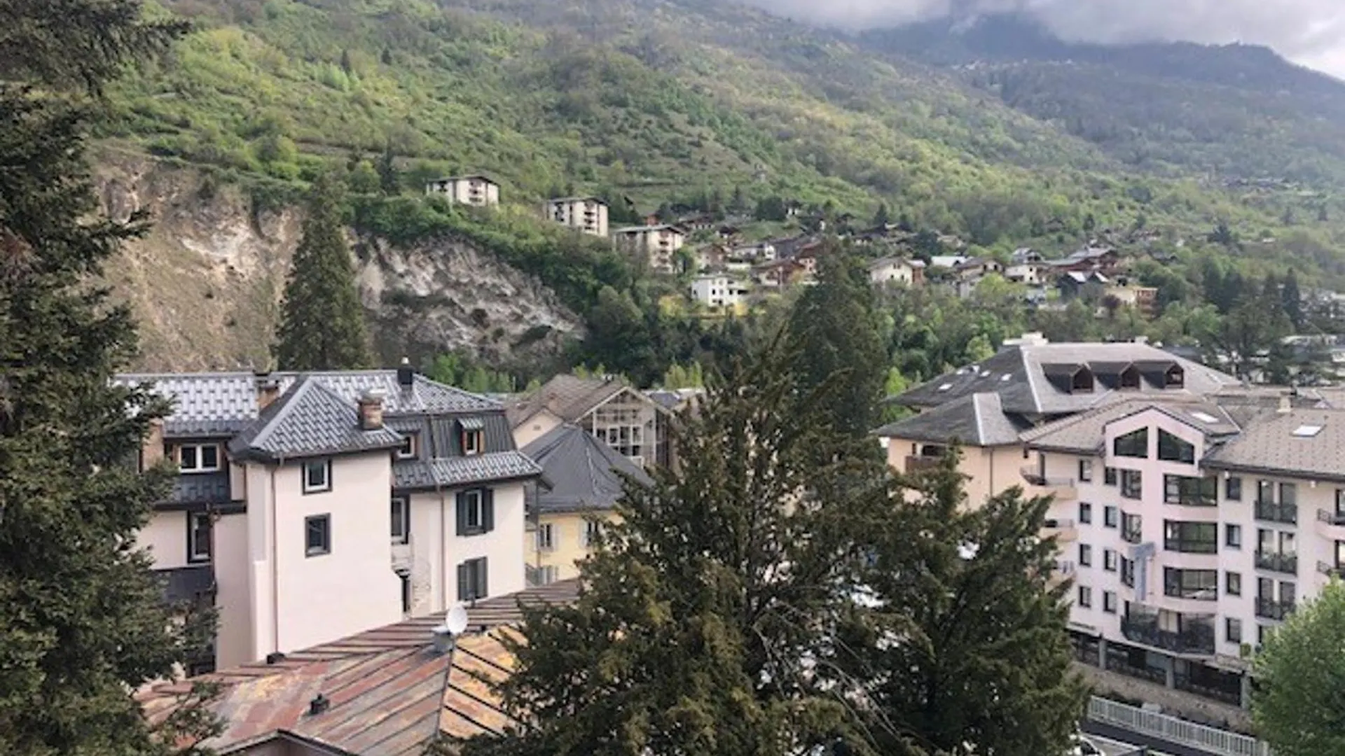 Studio Central Avec Balcon, Parking Et Lave-Vaisselle - Fr-1-512-134 Brides-les-Bains 0*,  France