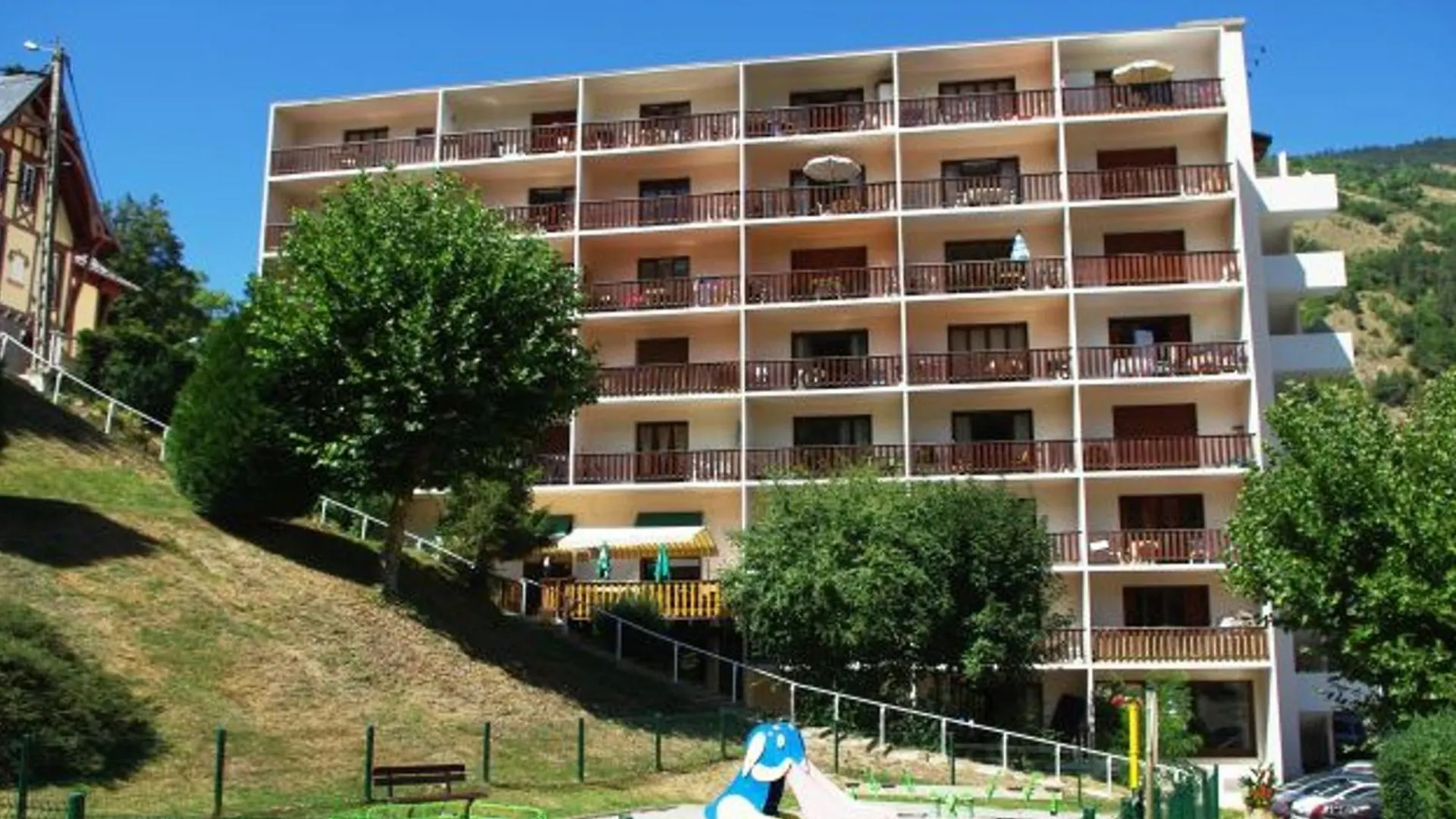 Apartment Studio Central Avec Balcon, Parking Et Lave-Vaisselle - Fr-1-512-134 Brides-les-Bains France